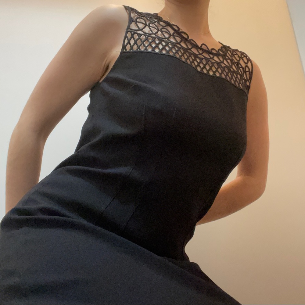 Elie Tahari sheath dress midi sleeveless lace Black Size 8